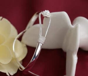 Simple Trendy Rose Flower Bracelet Female Romantic Flower Bracelet - Image 3